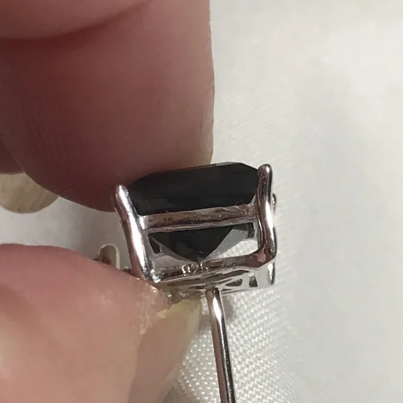 Black Spinel dangle Earrings - Picture 5 of 5